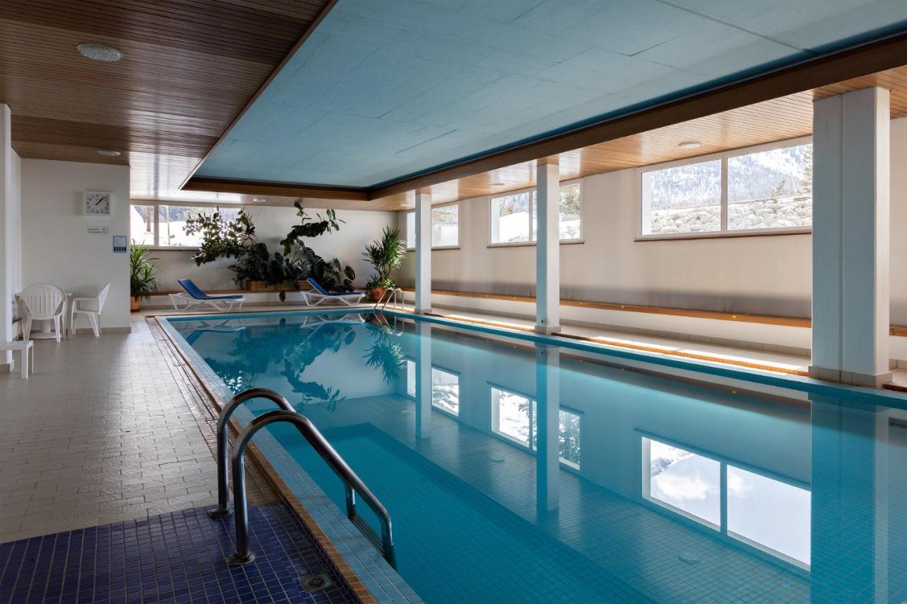 Cosy Apartment Facing Piz Rosatsch St. Moritz Luaran gambar