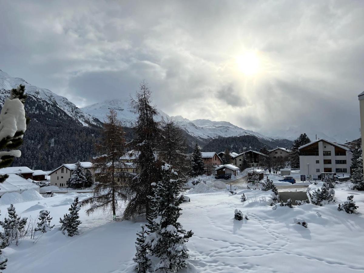 Cosy Apartment Facing Piz Rosatsch St. Moritz Luaran gambar