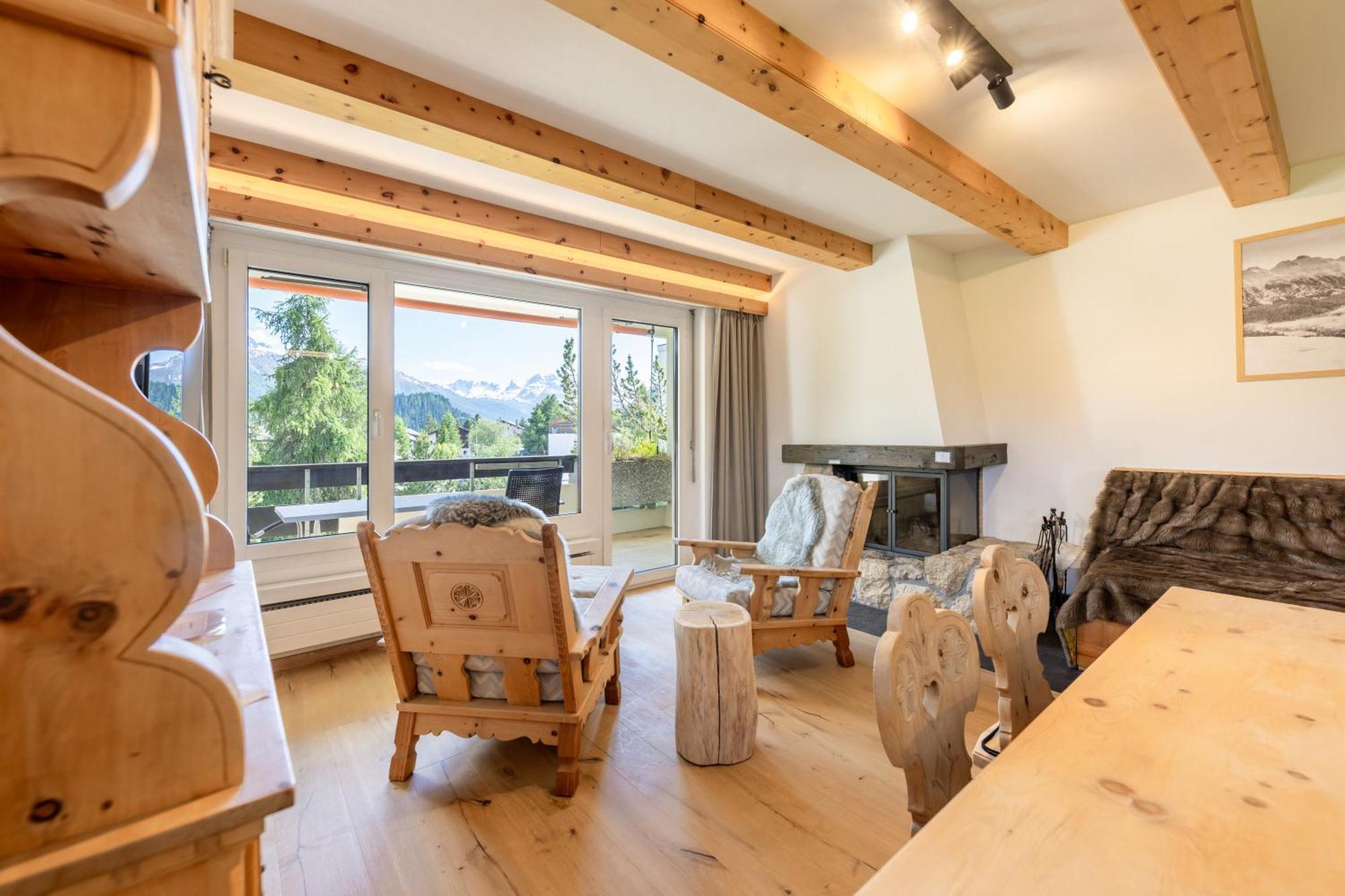 Cosy Apartment Facing Piz Rosatsch St. Moritz Luaran gambar